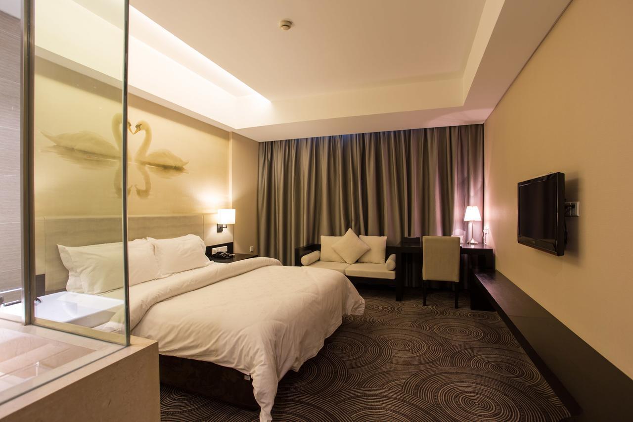 Metropolo, Hefei, Wanda Plaza, Swan Lake Экстерьер фото