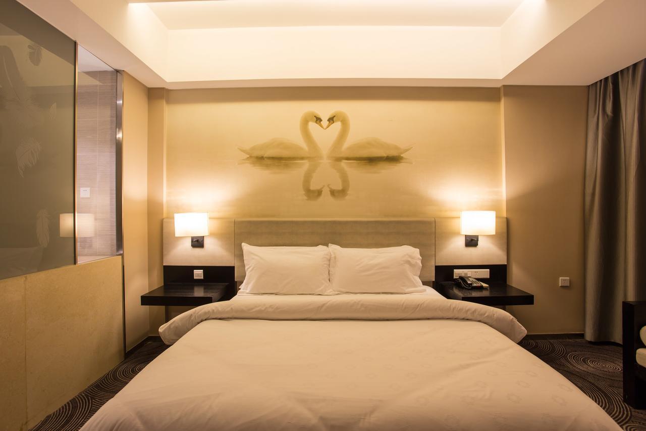 Metropolo, Hefei, Wanda Plaza, Swan Lake Экстерьер фото